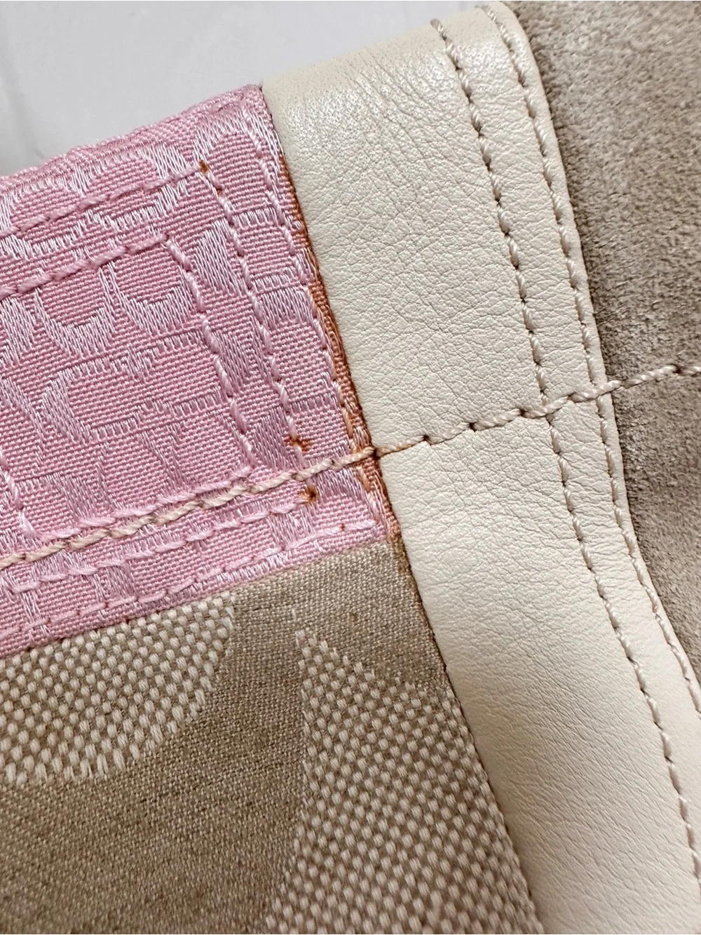 Coach Carly Medium Hobo Bag Signature Patchwork Pink Multi
